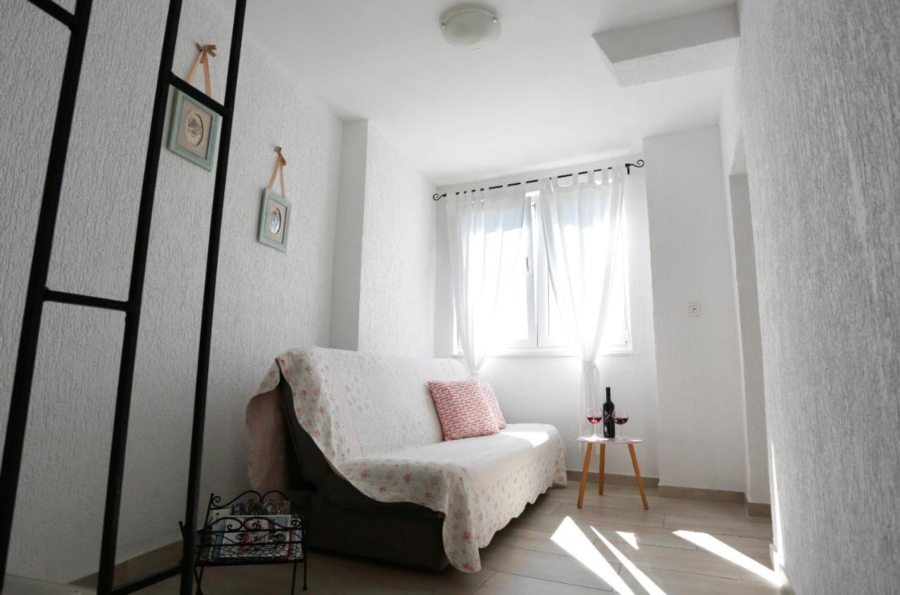 Holiday Home Miklica Klis Kültér fotó