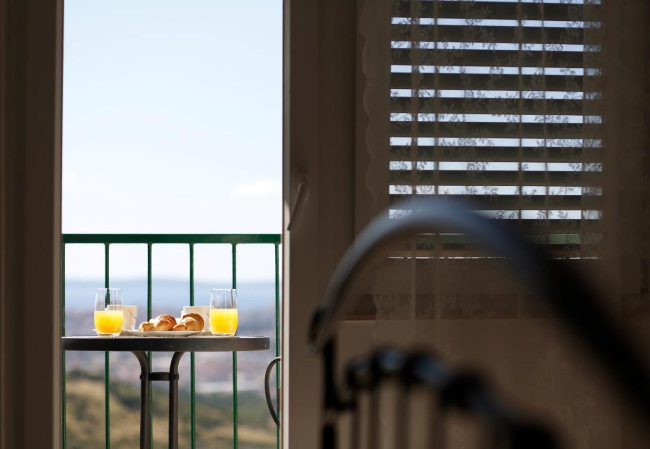 Holiday Home Miklica Klis Kültér fotó