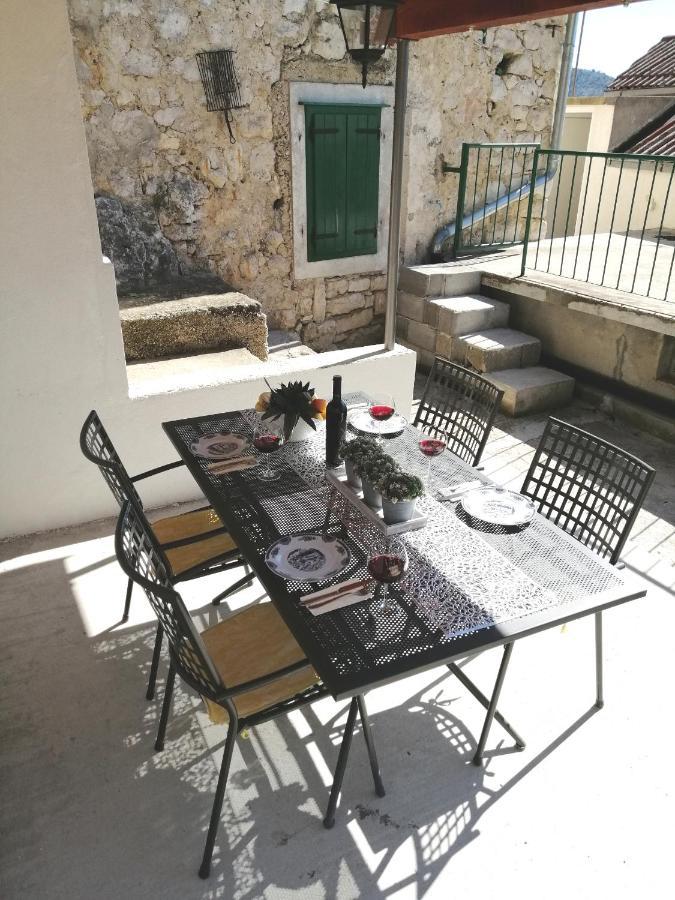 Holiday Home Miklica Klis Kültér fotó
