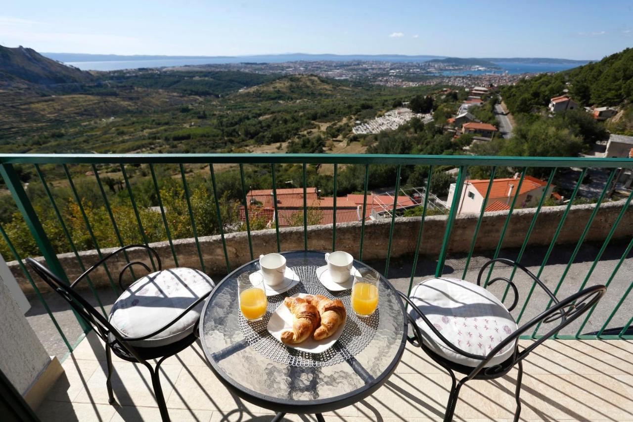 Holiday Home Miklica Klis Kültér fotó