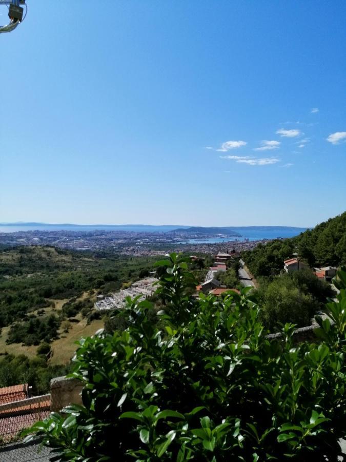 Holiday Home Miklica Klis Kültér fotó