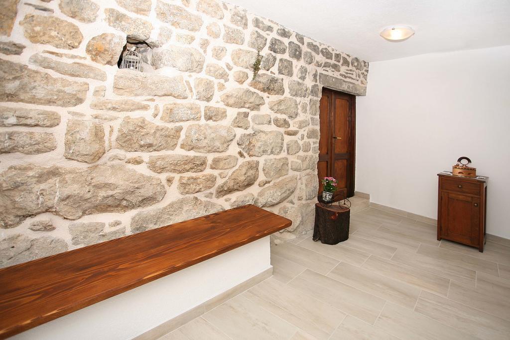 Holiday Home Miklica Klis Kültér fotó