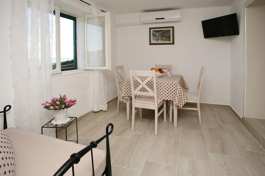 Holiday Home Miklica Klis Kültér fotó