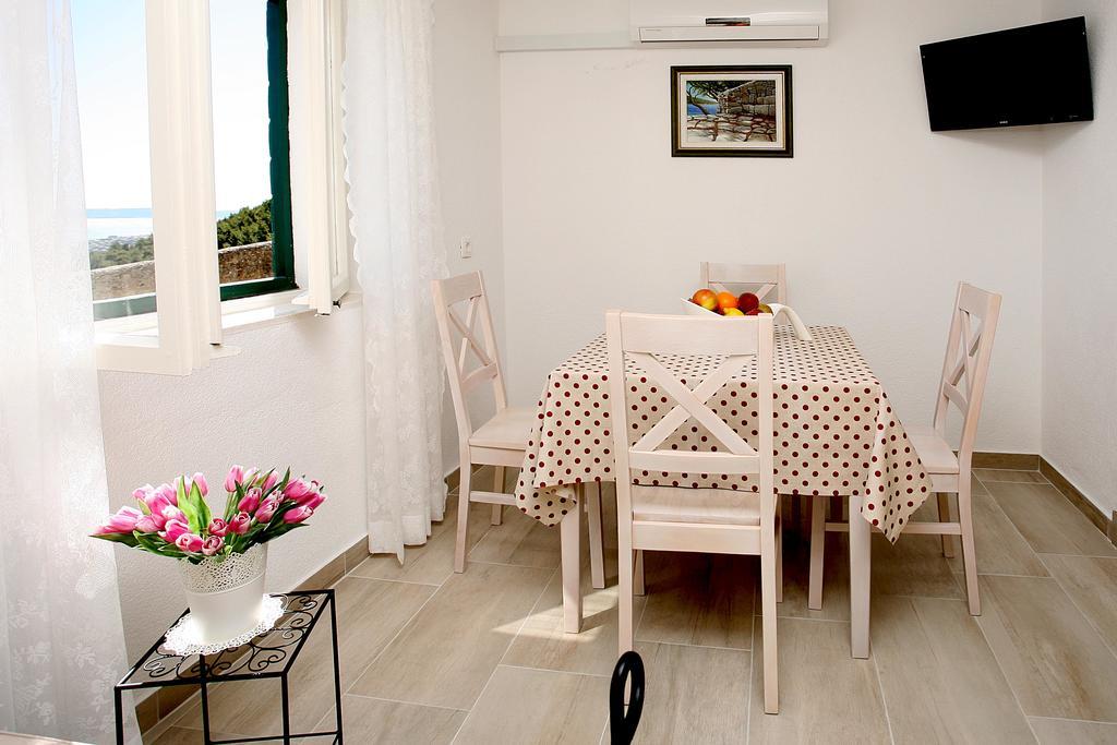 Holiday Home Miklica Klis Kültér fotó