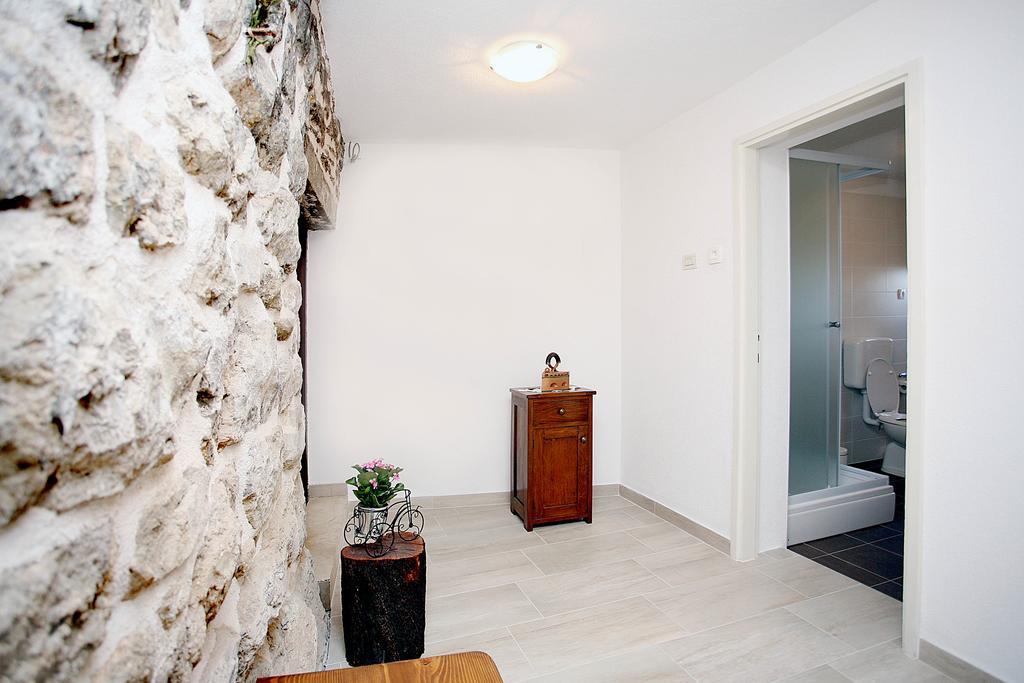Holiday Home Miklica Klis Kültér fotó